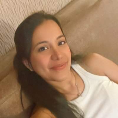 Maxibelmartinez's profile picture. Lic. Adm. Mención comercio internacional-UMC, Derecha de manos zurda de pies, aprendiz de todo