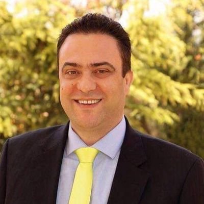 محام و سياسي لبناني