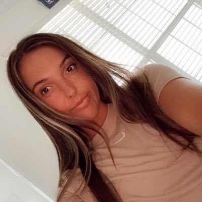 ccarleigh_s's profile picture. UNF beach volleyball