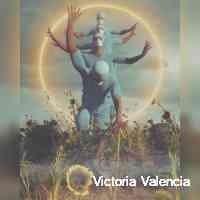 vlenciavictori's profile picture. My standards are high… just like my heels