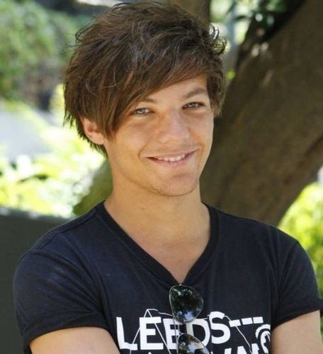 Louis1D_TH's profile picture. Live life for the moment because everything else is uncertain! We would be nowhere without our incredible fans, we owe it all to you. BY Louis Tomlinson :D