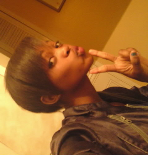 IaMberry_deluXe's profile picture. That typpa shid that'll make a niqqa flexxx...