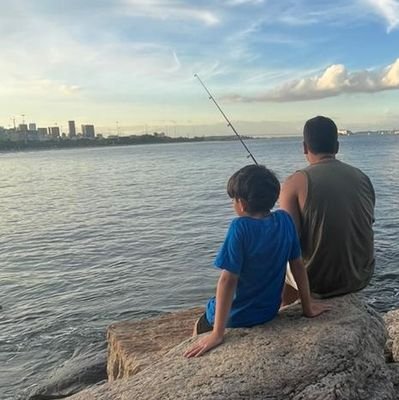 operadoManOnFir's profile picture. A vida é 10% do que acontece com você e 90% de como você reage a isso. Não se acostume com que é fácil, se acostume com o quê você gosta. 🦅🎯