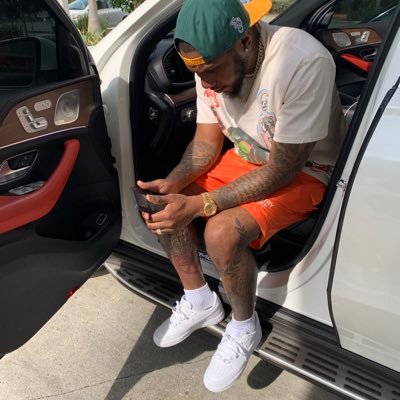 DipEx_Kam's profile picture. 