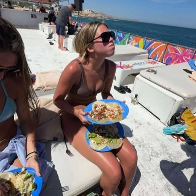 maggie_kate10's profile picture. 