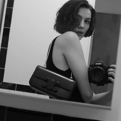 ladyrawlovee's profile picture. also known as "𝙻𝚊𝚍𝚢 𝚘𝚏 𝚝𝚑𝚎 𝙽𝚒𝚐𝚑𝚝"