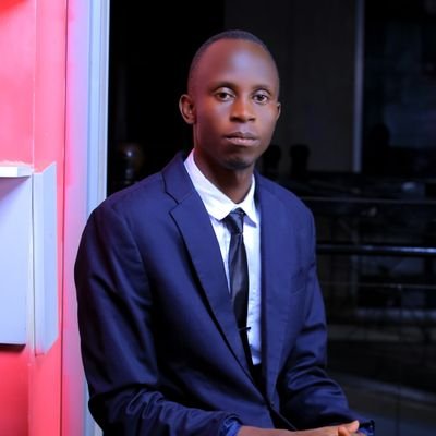 Medical student @mbarara_ust 
Psycho| Born again| Poet| Graphic designer | Books addict