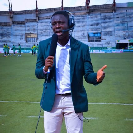 @SwanSelected top striker... #JoblessJournalist #NPFLisBae #AproudHusband #AspiringLecturer #AproudFather #HumanKinetics #Fisherman #Coach #OfficiallyAnOrphan