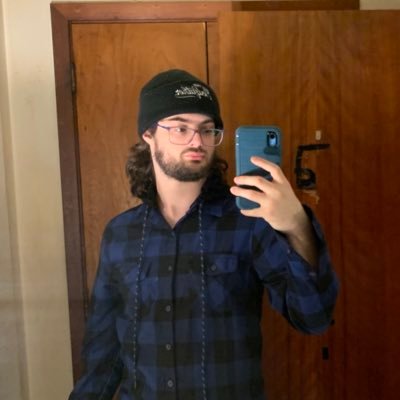My names shadow,🕹streamer! I’m 26 from Nola⚜️🎭! I love horror, gaming and sports!🎃