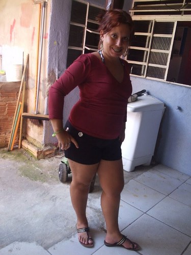 oi me chamo fernanda sou dançarina ,atriz,modelo ex bbb,e tudo isso vc nao ta acreditando ne?nem eu kkkkkkkkkkkk