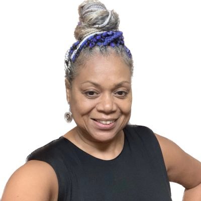 Author of Textured Tresses, Curly Textured Expert / Beauty Creative Consultant, Founder/Owner, SimpleeBEAUTIFUL CurlyTexturedBAR (https://t.co/xRTeGEyKs7)j