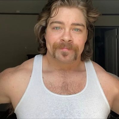 JustJewettt's profile picture. 904⬅️ EST. LA 🇨🇺🇨🇺