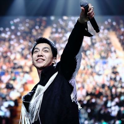 Came to twitter because of LeeSeungGi ... Airen from 🇵🇰🇨🇦