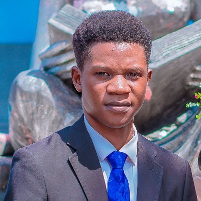 Juriste, chercheur scientifique en droit international , entrepreneur , activiste de droit de l'homme, directeur général de l'Académie Universitaire 💪❤😍👑