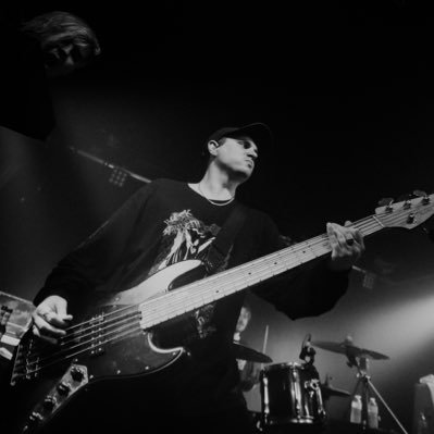 Bass player for @aeuofficial. St. Anger liker. https://t.co/ppStXiRU0C