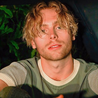 comed0nw's profile picture. baboseiras