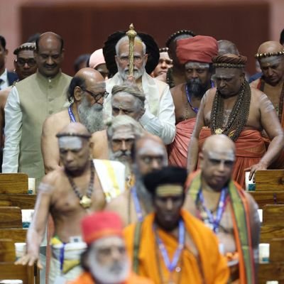 Hindu bhaiyo aur behno, Batoge toh Katoge 🪷 Jai Shree Ram 🚩🚩🚩🕉️ Modi Ji ka Fan.
