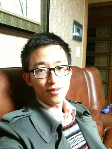 부산대에 몸담고 있는 평범한 학생..그러나 취업에만 목숨걸지않고 정의와 진리를 추구하는 순수청년. 키워드: 역사/대한민국/명상/운동/공학도/인문학