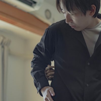 ジャグリング・ユニット・フラトレス所属 ジャグリングとマイムとお芝居と少しダンス。最近は音楽。