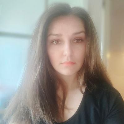 Хотіла б ху*рити орків але приходиться збирати гроші для тих, хто робить це краще