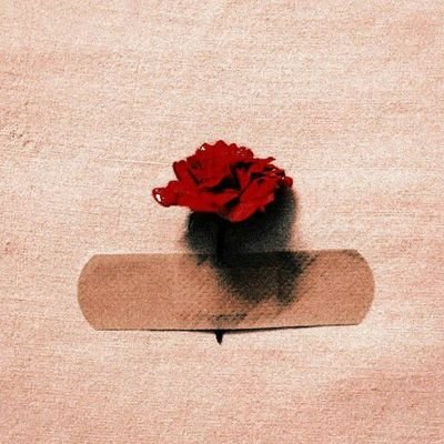 - نبذه عني ؛ أنا بين الثانيه والثانيه أختلف.
https://t.co/wev6WdIbNl
