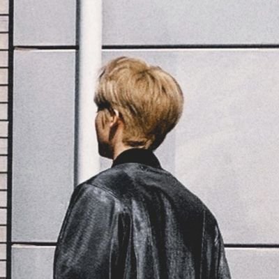 leimythos's profile picture. 27