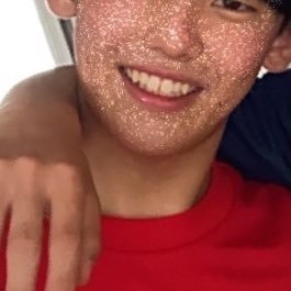 裏垢男子  18歳　都内　ご飯が好き