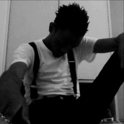 Rivoh7's profile picture. omnivert 😎😎
tech nerd🧐