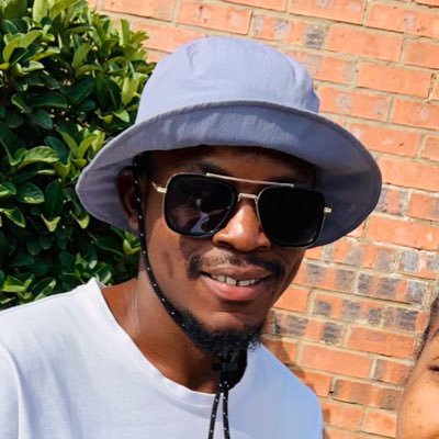 xolani_croc's profile picture. Make sure your girl ate today. You don't want to lose her to a guy with some sandwiches.  FYI: I make good sandwiches.