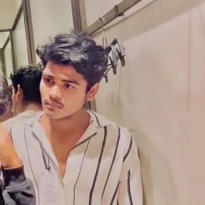 varunarramesh's profile picture. 