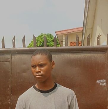 patrickprosperr's profile picture. Lover of god 💛 peace maker 💙 god own child ❤️ mummy's pride 💪💪🏽💚