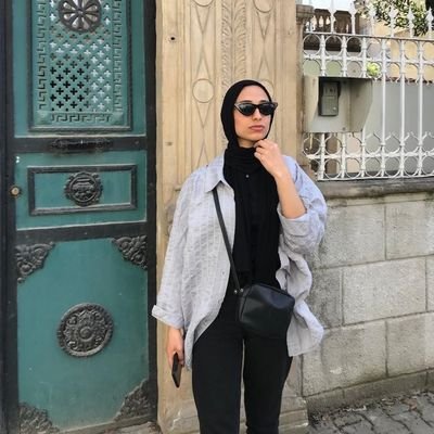 zzeynepyagmurr's profile picture. 