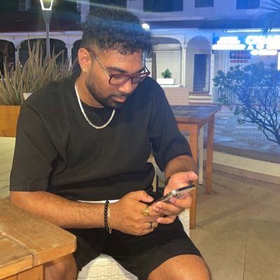 Former Professional CoD player • X-Games silver medalist • 🇨🇦 🇬🇾 Email: JevonGooljar17@Gmail.com