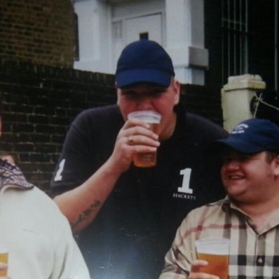 lover of PAFC and supporter of efc , loves casual away day 65/92 5 non league and 9 old grounds