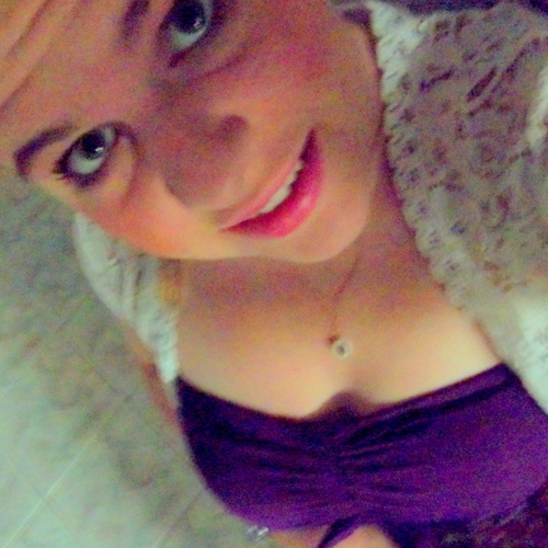 Sou Reflexo do teu amor e espelho da tua beleza Senhor ..nem as limitações ou minhas imperfeições me impediram de contemplar a tua face em mim  .. ♫