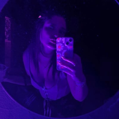 CristinaLucha's profile picture. Amante de la locura y la rareza ♥