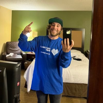 MetallyNill666's profile picture. Guitar player