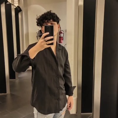 JeffCruz32256's profile picture. 