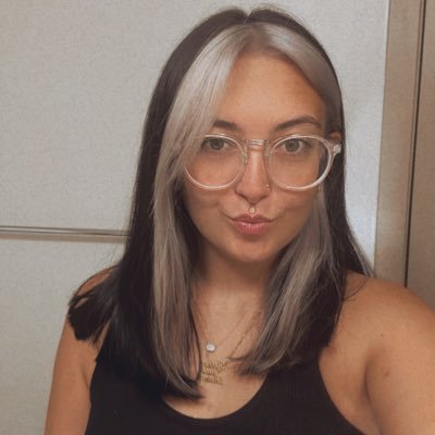 _lelex2_'s profile picture. south florida//brasileira//licensed nail technician