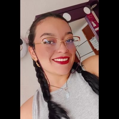 Estudiante de universidad pública, rebelde y feminista.🔥💜