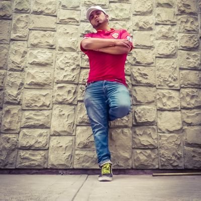 hersainheredia's profile picture. Surfeador en los sillones del mundo, anfitrión distinguido de trotamundos, el septimo ov7 Ơ̴̴͡.̮Ơ̴̴͡