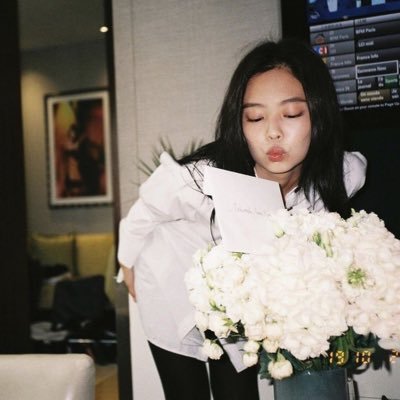 lalisakimjenni's profile picture. 