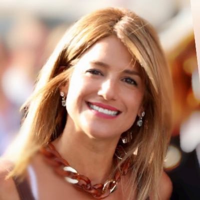 DGral Madrid Excelente/3 carreras: Dos Licenciaturas en ICADE y Grado Medio Piano/Master Fiscalidad CEF/Postgrado Auditoría Cuentas/LSE/Economista/ Madre de 2