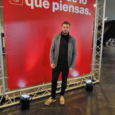 ▪️Socialista Donostiarra🌹Martutene         
▪️Secretario de Medio Ambiente en @psealtza
▪️Trabajando por nuestros barrios