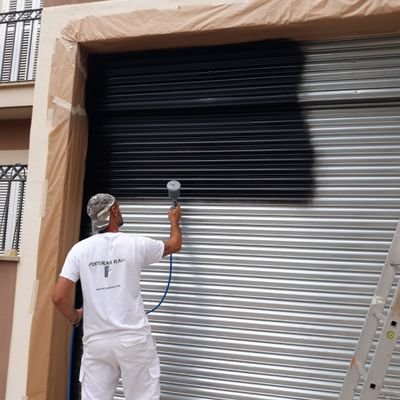 Somos una empresa especializada en :
Trabajos de pintura
Trabajos verticales
Trabajos de soldadura
Trabajos de albañilería