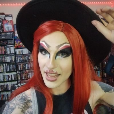 || #TEAMSTREAMQUEENS || sarcastic cult classic || drag queen & voice actor || horror host and streamer || she/they || 🔞🍺💄🎮