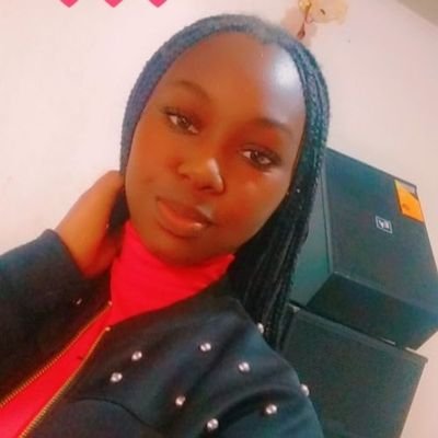 lee_madrine's profile picture. 