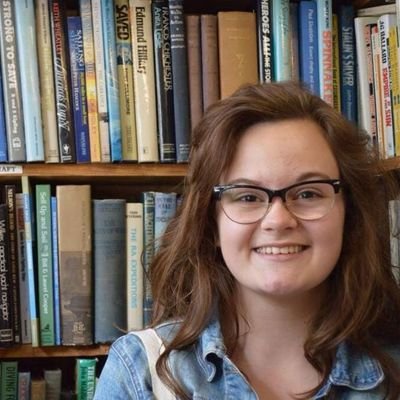 Content writer 💼✨ | Book lover 📚 | Blogger on Medium | Aspiring novelist ~ current #WIP small town romance novel ✒️