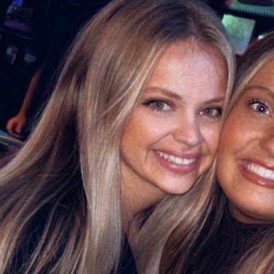 _madelynolivia's profile picture. connoisseur