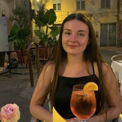 mcharlanne's profile picture. ♑️